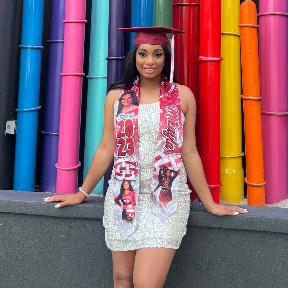 Meet your Posher, Mikayla